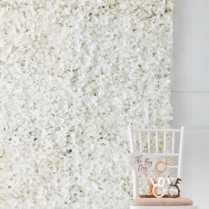 blomstervegg-hvit-utleie-bryllup